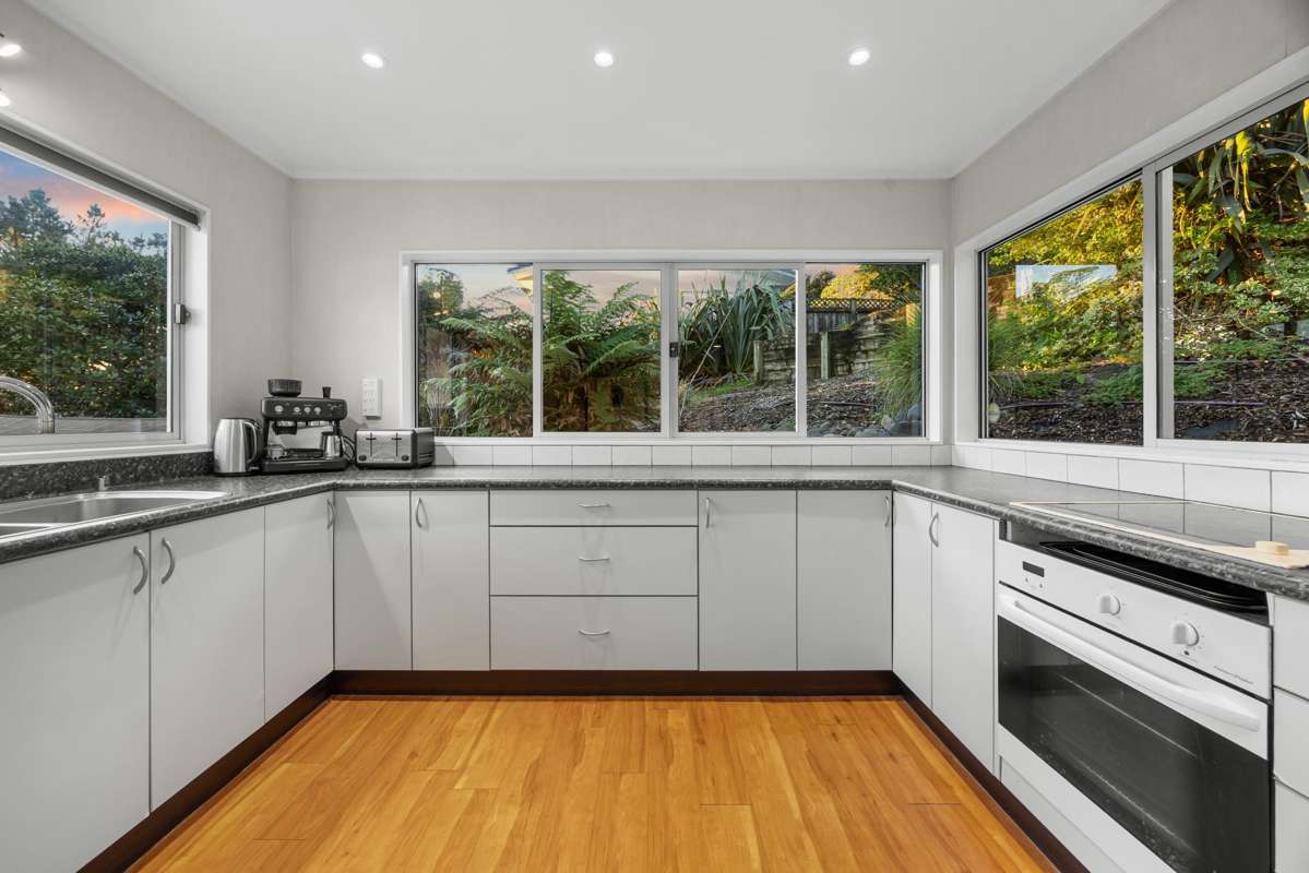 105 Waitakere Road_4