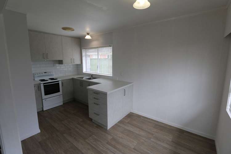 1/71a Tawa Road One Tree Hill_3