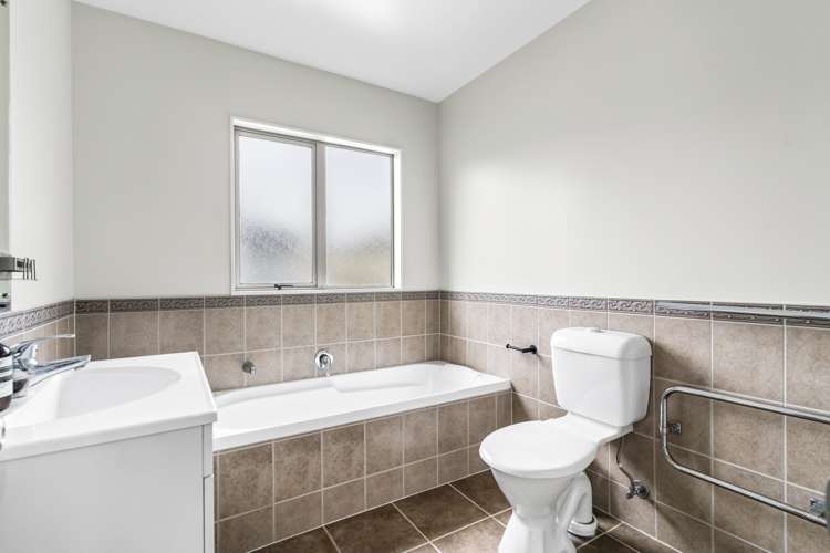 12 Magnolia Place Flat Bush_16