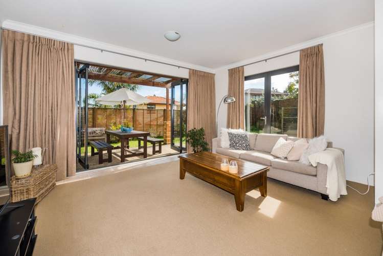 7 Ashurst Lane Greenhithe_5