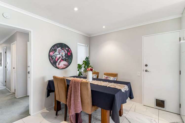 3 Evanda Crescent Conifer Grove_4