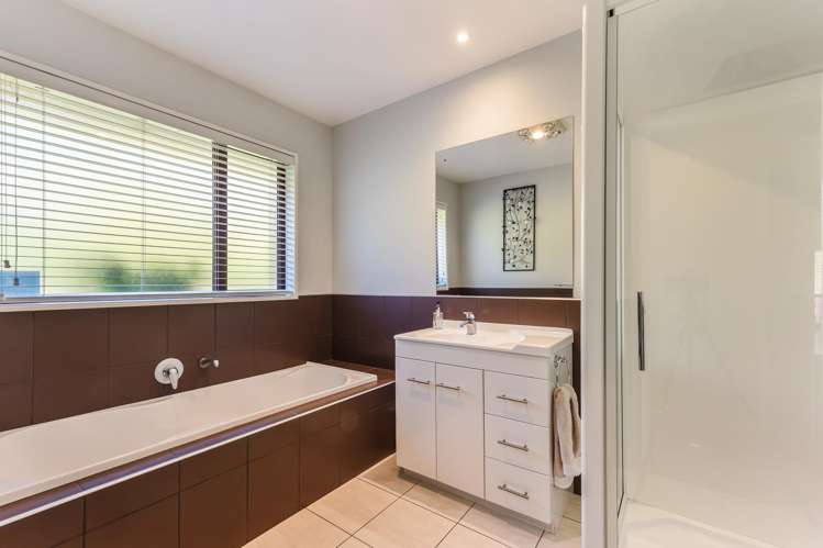 8 Cheshire Place Stoke_18