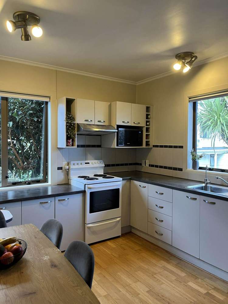 2/221 Mount Smart Road Onehunga_5