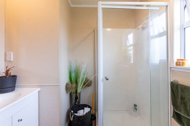 1 Gertrude Street Dannevirke_12