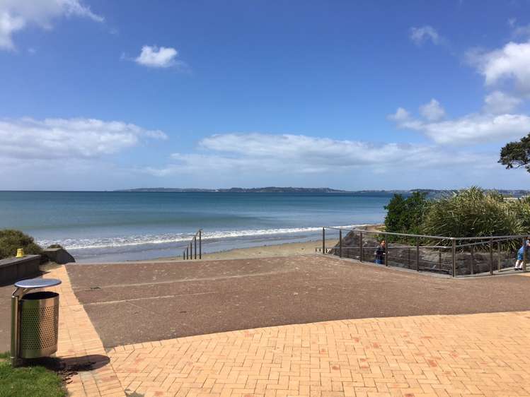 121 Centreway Road Orewa_20