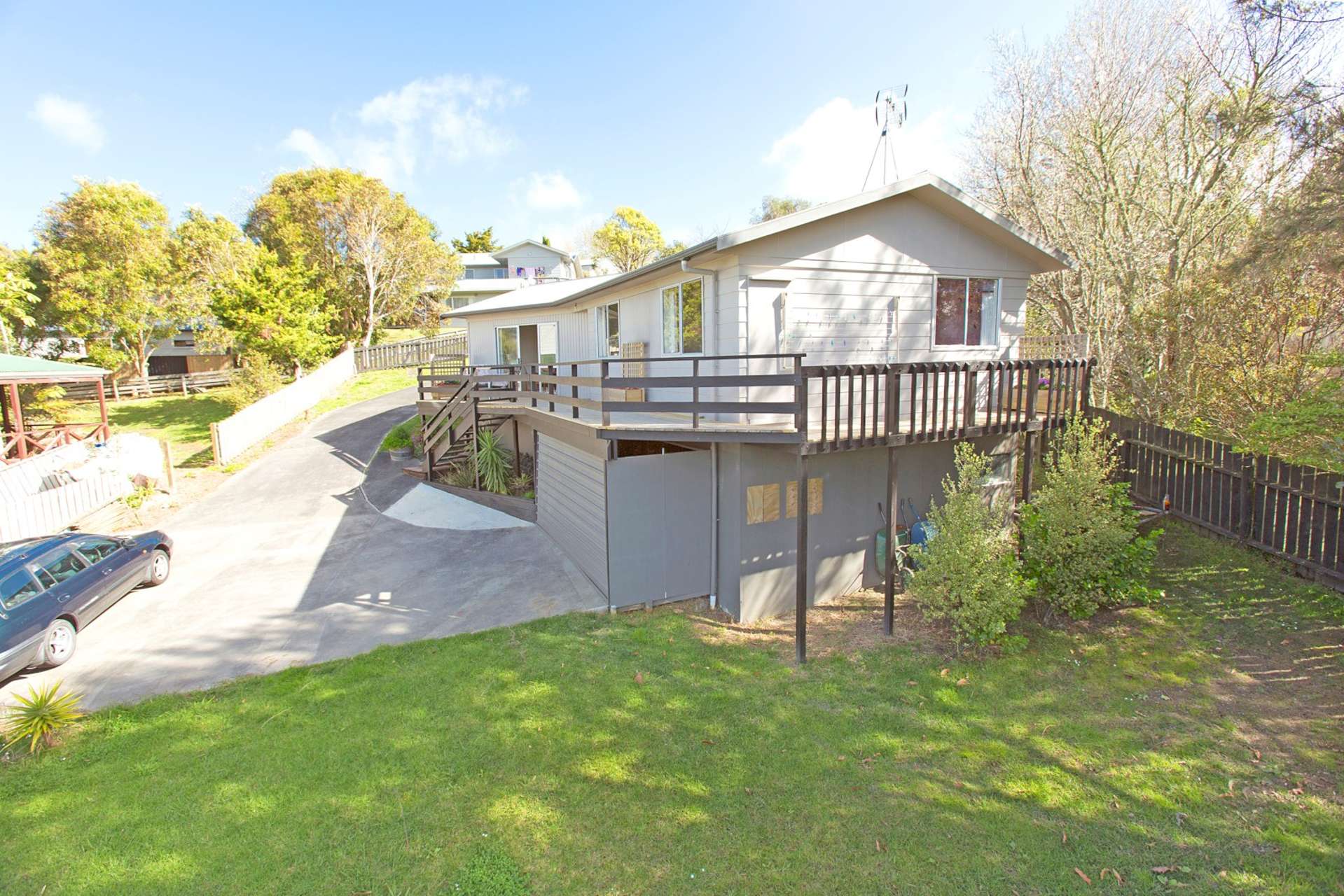 27 Hatfield Heights Hatfields Beach_0