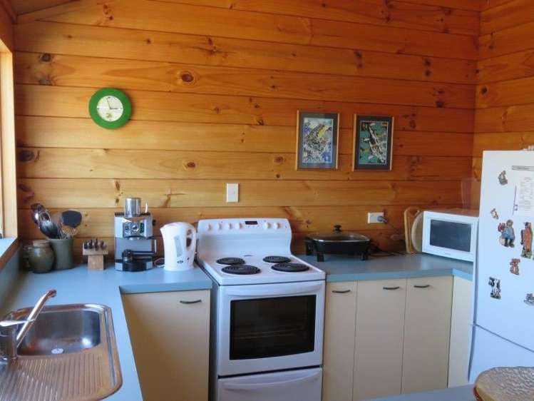 121 Bambury Place Onemana_6