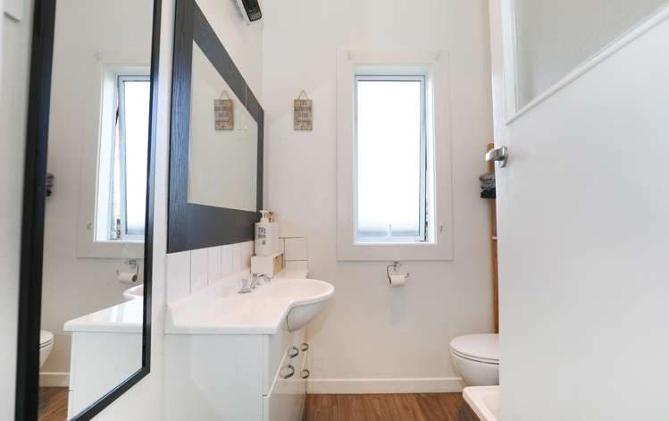 41 Bamborough Street Richmond_24