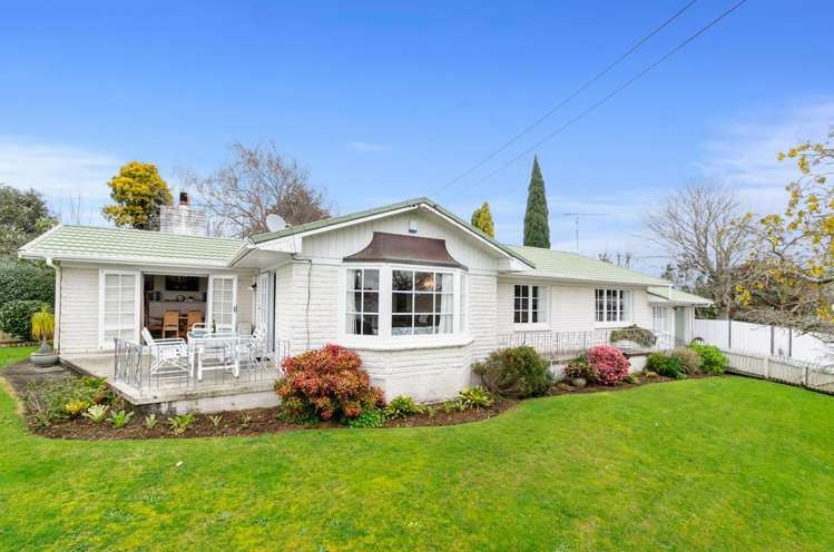 2 Callis Avenue Opaheke_12