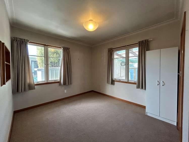 413 Collinge Road Mayfair_6