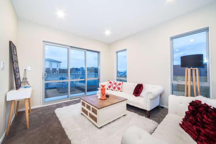 10 Dinning Road Riverhead_6