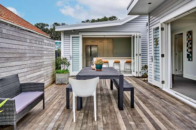 292 The Parade Island Bay_4