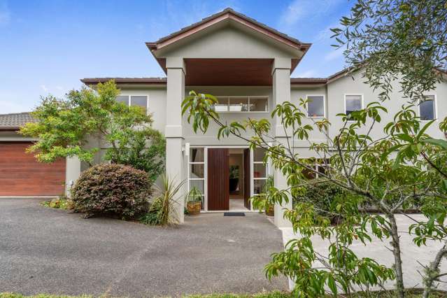 Modern Bush Paradise by Chatswood Reserve