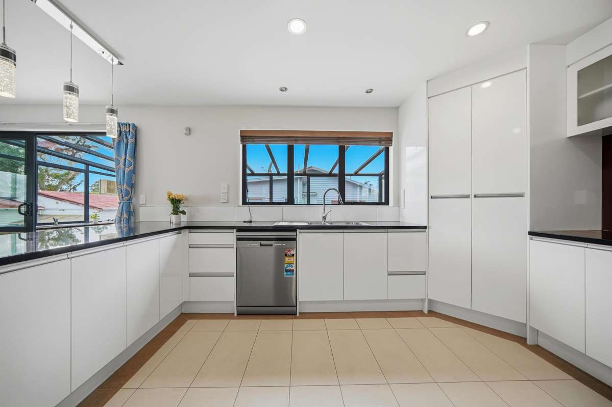 8 Larch Street_3