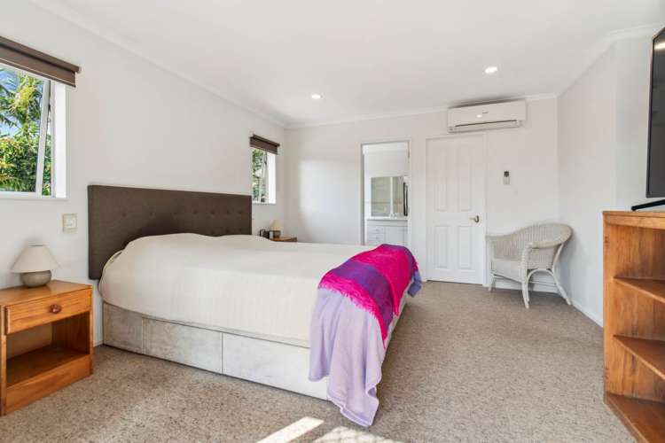 22 Crannog Fen Wattle Downs_17