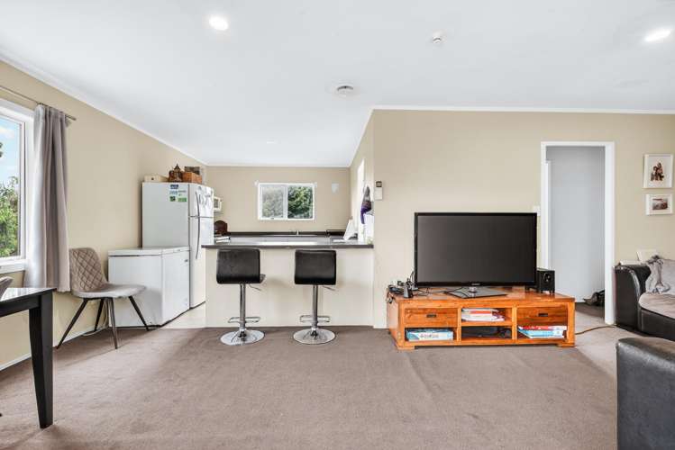 2/54 Terence Street Tauhara_2