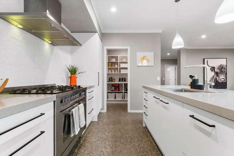 6 Donelle Place Te Puke_17