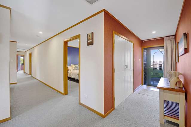 60 Pembroke Road East Stratford_3