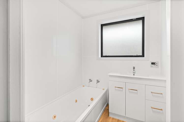 84 Foremans Road Islington_12