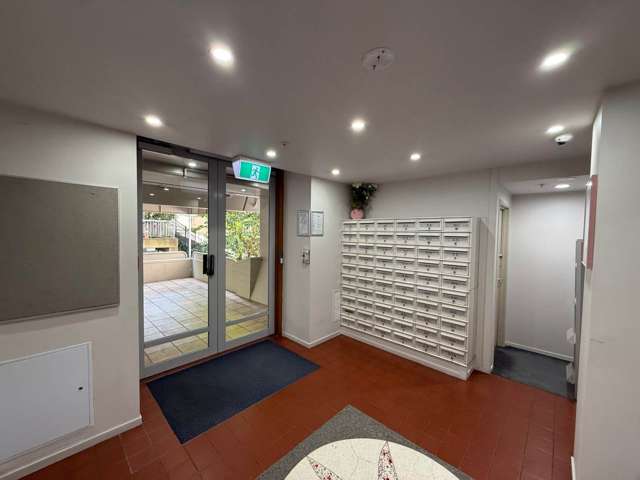 2/5H Whitaker Place Grafton_1