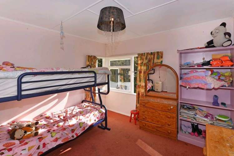 137 Emano Street Toi Toi_7