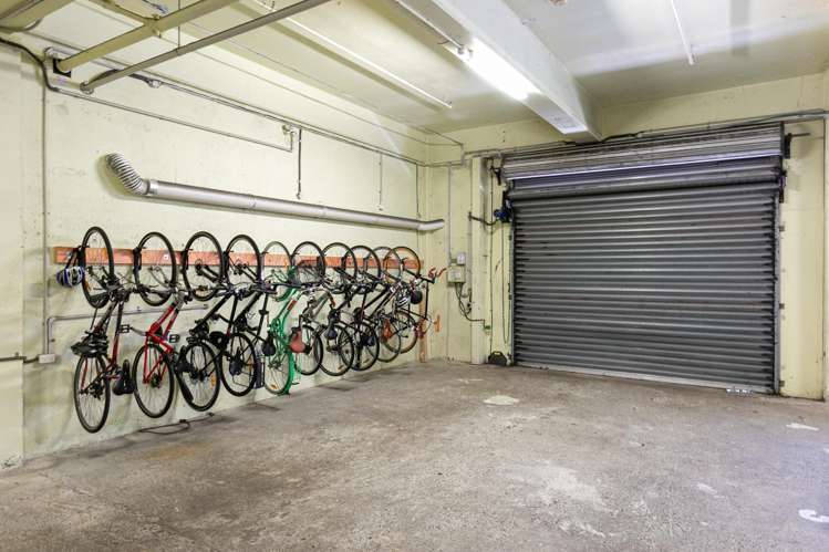 4b/51 Webb Street Mount Cook_13