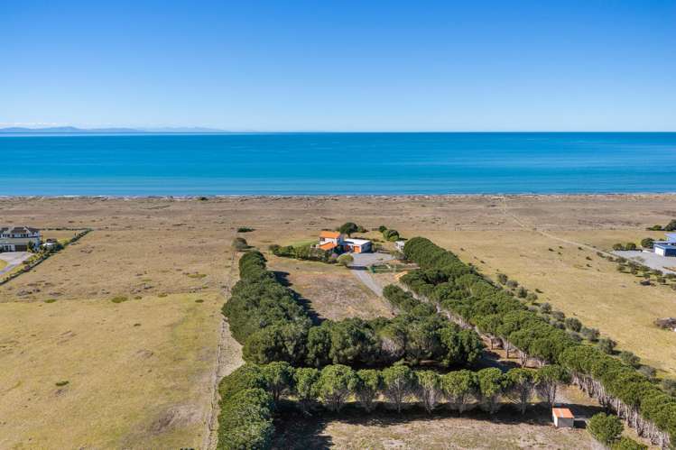 16 Hinepango Drive Rarangi_40