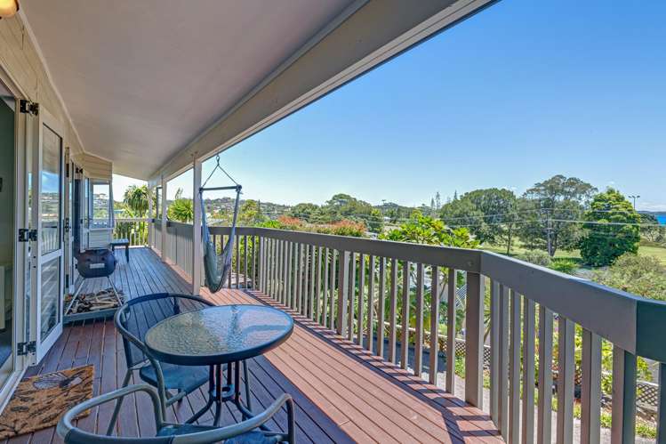 10 Glanville Close Stanmore Bay_13