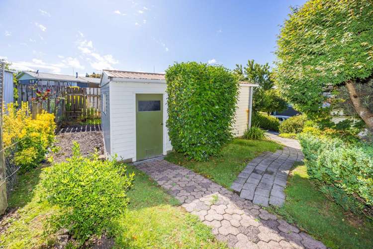 28 Gilbass Avenue Hamilton Lake_35