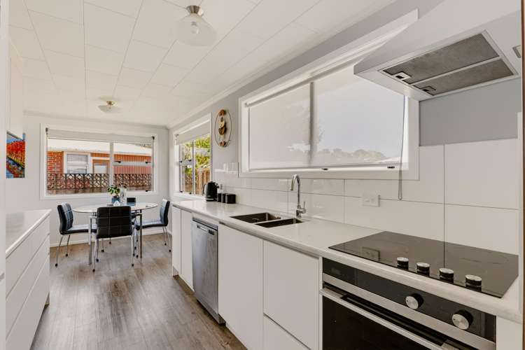 28A Paritutu Road Spotswood_3