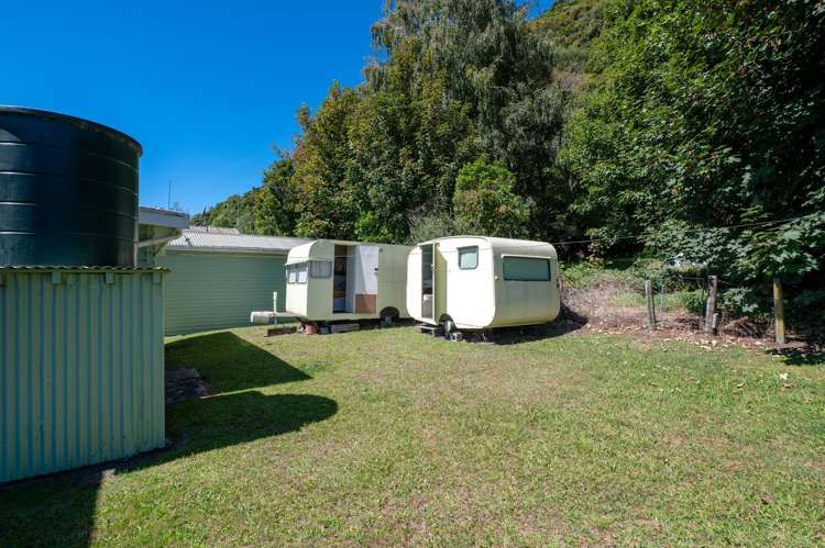 56 State Highway 1 Motuoapa_14