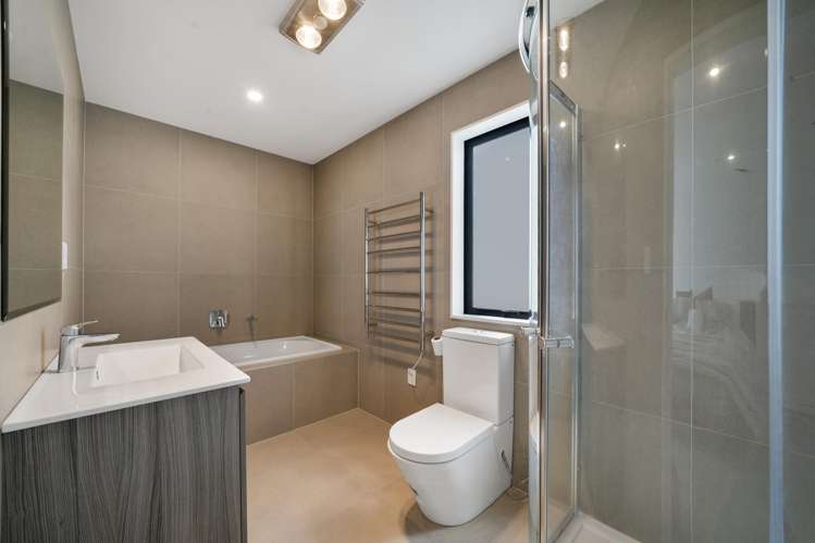 5B Hemsway Place Sunnyhills_15