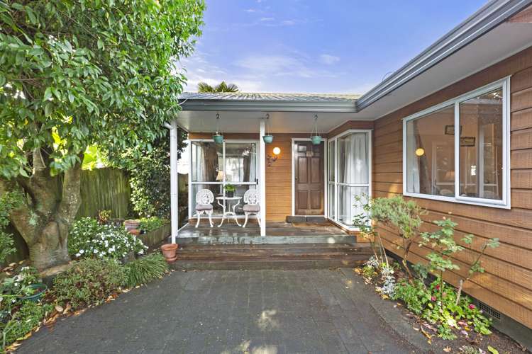 15a Peachgrove Road Hamilton East_21