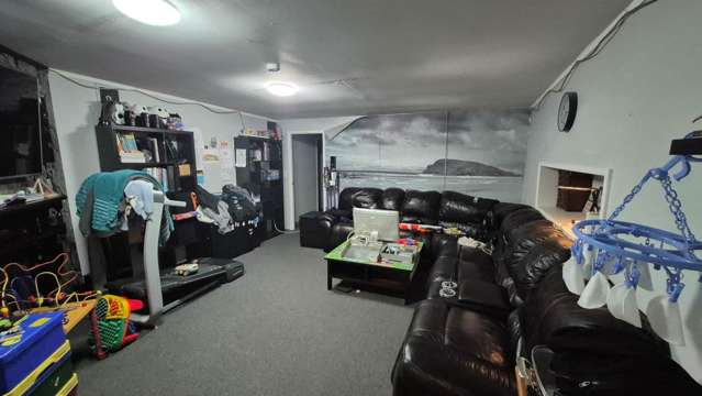 Unit 9/21 Poland Road Glenfield_3