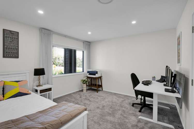 1371 Egmont Road Egmont Village_18