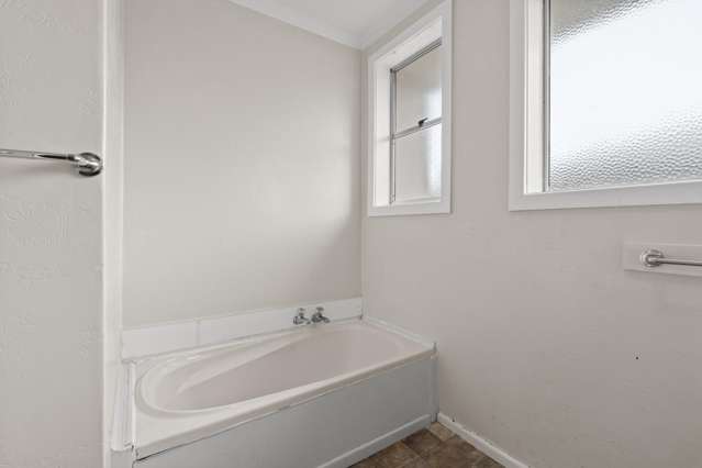 74 Forfar Crescent Rockdale_3