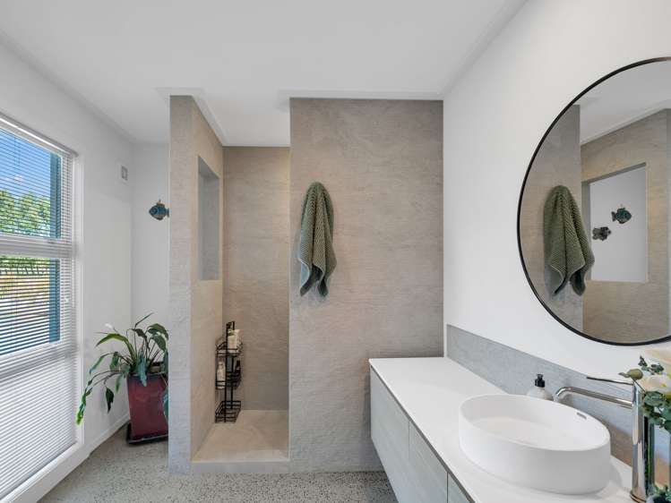 74 Station Road Takapau_15