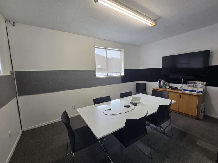 71 Montgomery Crescent Clouston Park_1