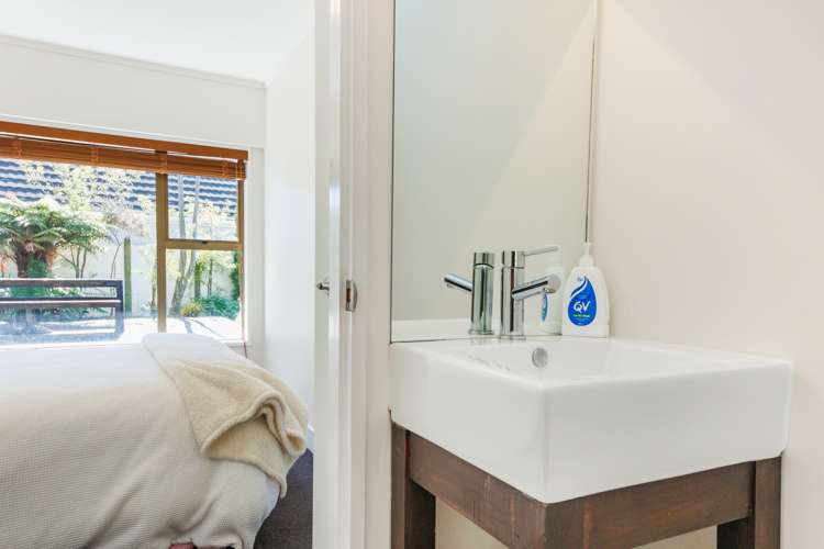 27 Aintree Crescent Awapuni_8