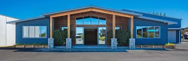 Investors focus on optical tech facility