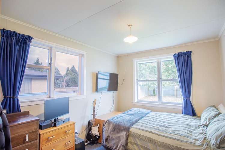 16 Great North Road Winton_8