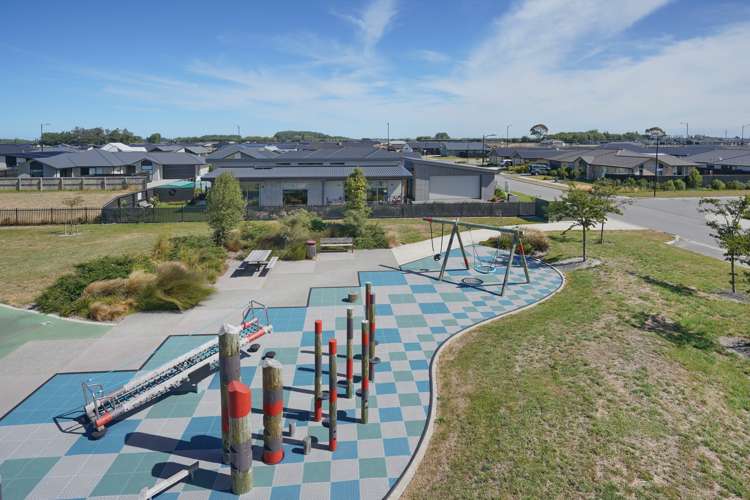 39 Blunden Road Lincoln_26