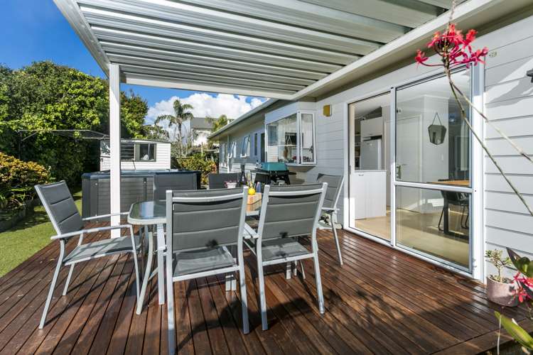 3/8 Opua Street Belmont_11