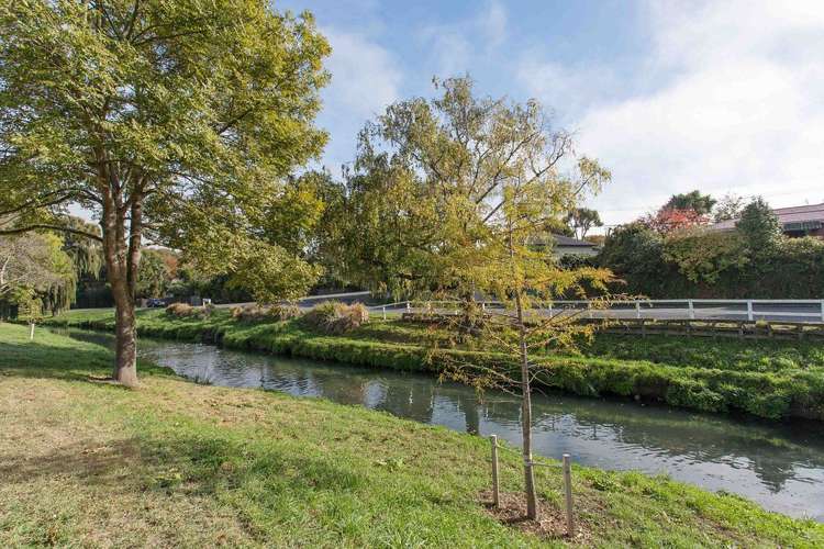 2/148 Riverlaw Terrace Saint Martins_13