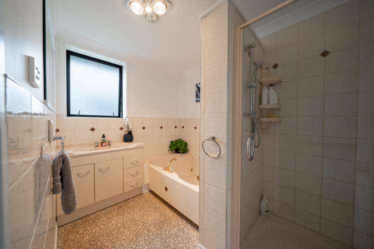 41 Orwell Crescent Newfield_21