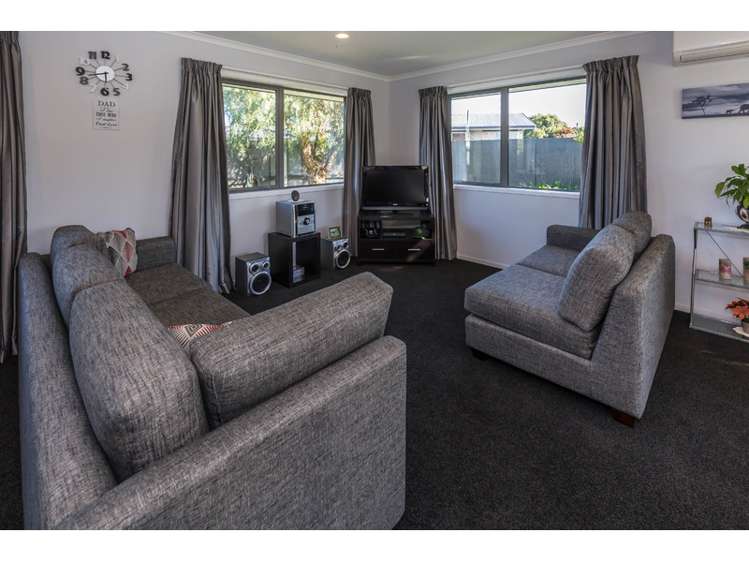 8 Carteret Place Aranui_5