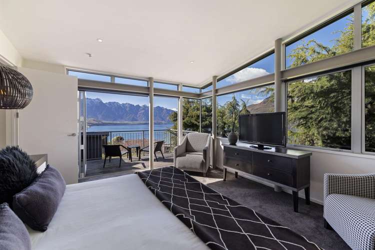 6 Whitbourn Place Queenstown_13
