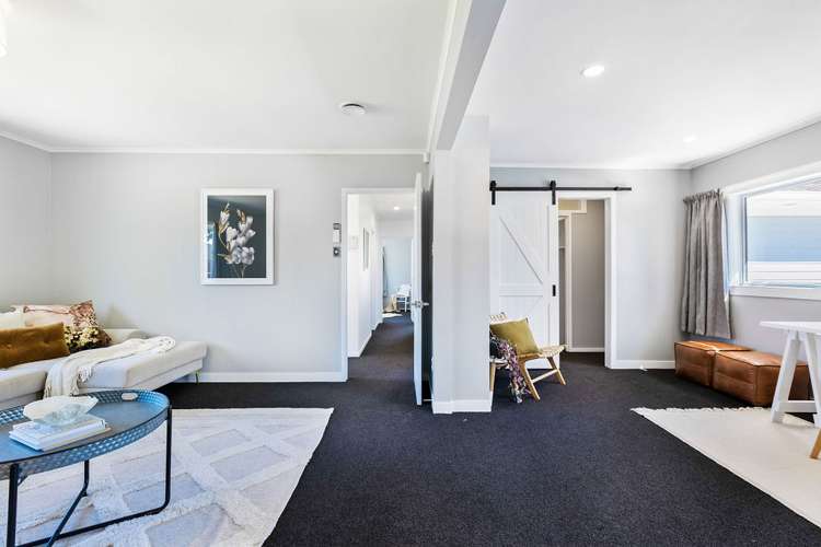 6 Alston Avenue Kelston_10