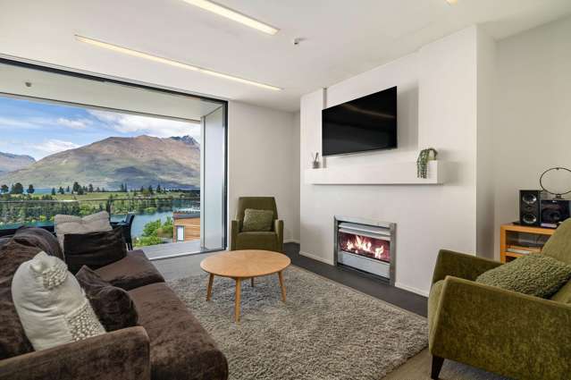 12/29 Panorama Terrace Queenstown Hill_4