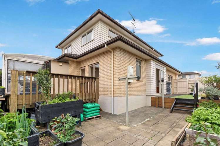27 Amaretto Ave Flat Bush_15
